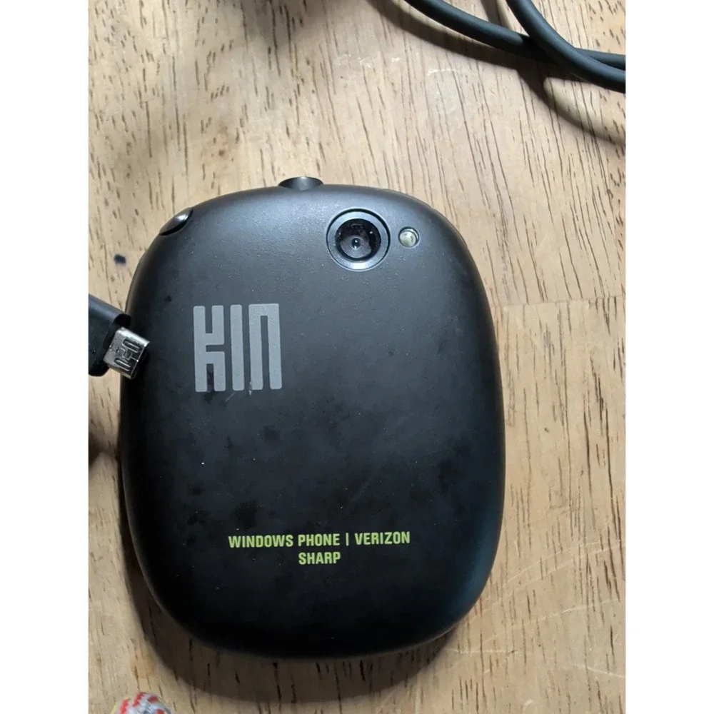Microsoft Kin One - Black Powers On Works Cool Phone